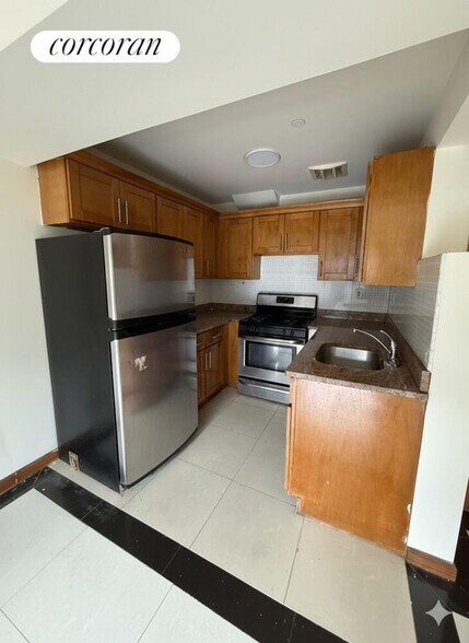 Building Photo - 163-10 89th Ave