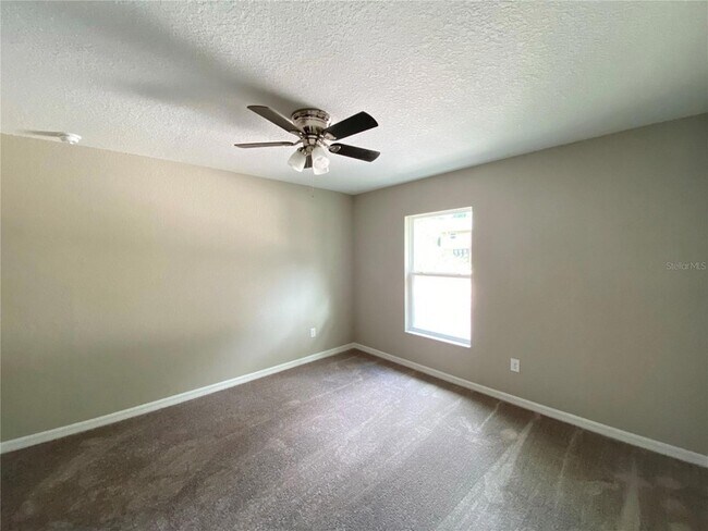 Building Photo - 4490 SW 150th Pl