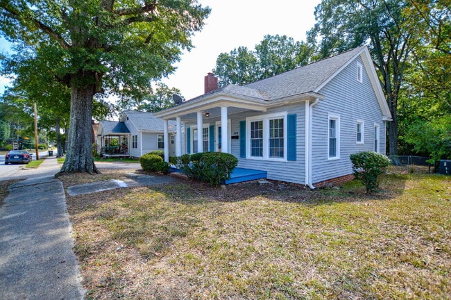 Building Photo - 542 E Black St