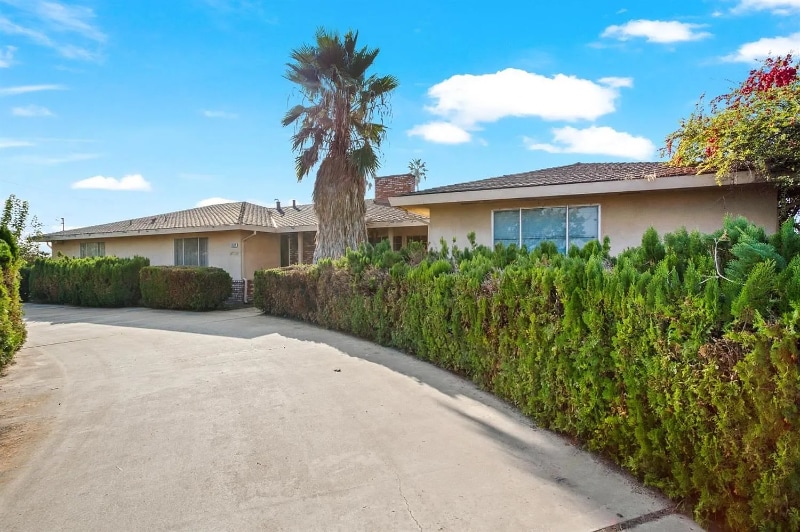 Building Photo - 2507 Golf Rd