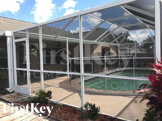 Building Photo - 11764 Shirburn Cir