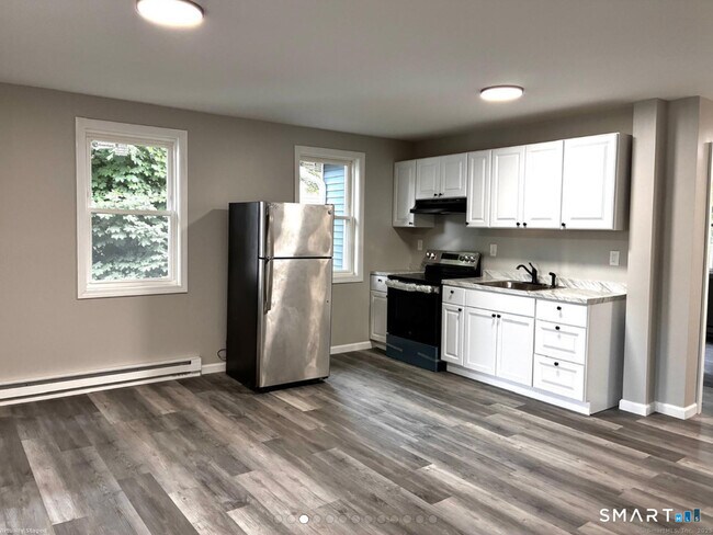 Building Photo - 36 2nd Ave