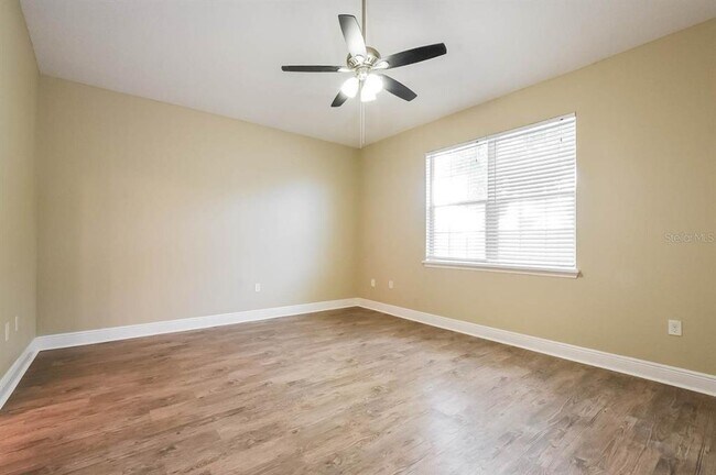 Building Photo - 527 Hibiscus Cove Dr