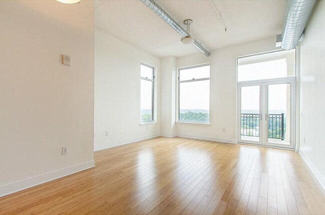 Building Photo - 3820 Roswell Rd NE