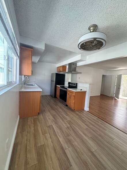 Building Photo - 1310 Agate St