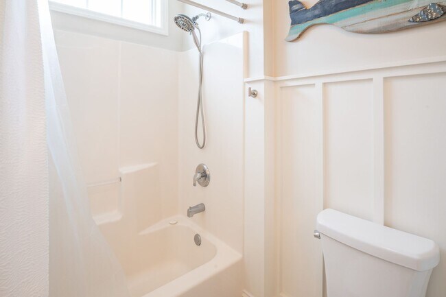 Building Photo - OFF-SEASON MONTHLY RENTAL AVAILABLE MARCH OF 2026