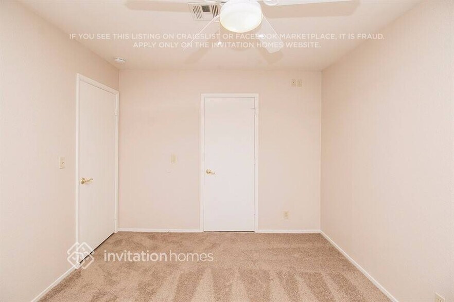 Building Photo - 2116 Running River Rd