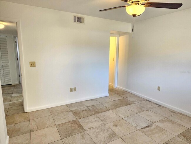 Building Photo - 499 Albee Farm Rd