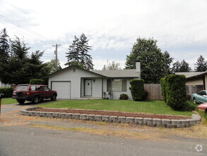 Building Photo - Very Nice 3 Bedroom 1 3/4 Bath Rambler in ...