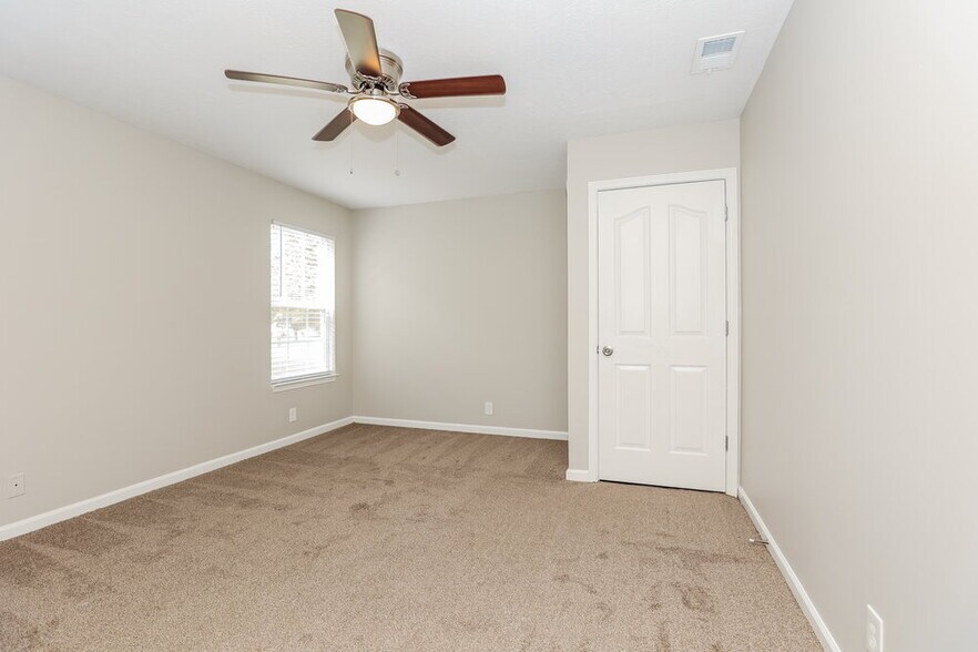 Building Photo - 1283 Tiree Dr