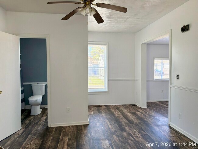 Building Photo - 131 W Lordeman St