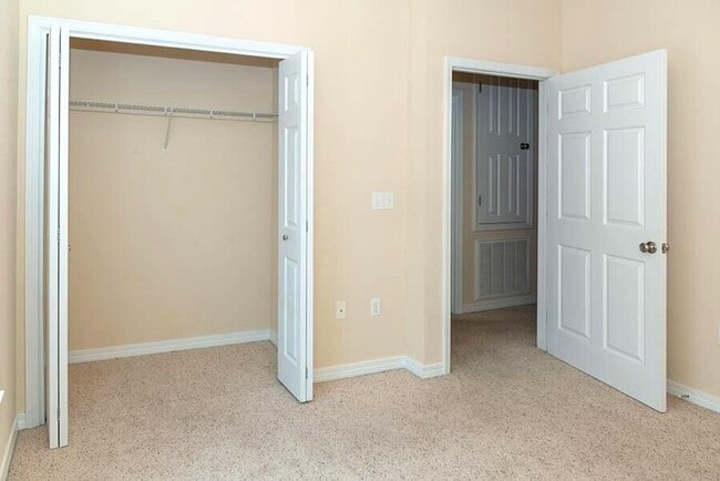 Building Photo - 1469 Bentley Cir