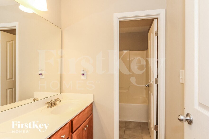 Building Photo - 13540 Aldenbrook Dr
