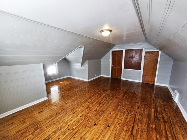 Building Photo - 18413 Lewis Dr