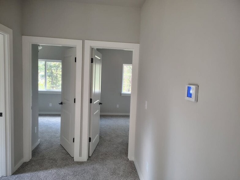 Building Photo - 53 Shetland Dr
