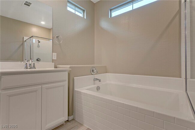 Building Photo - 41 Lomita Heights Dr