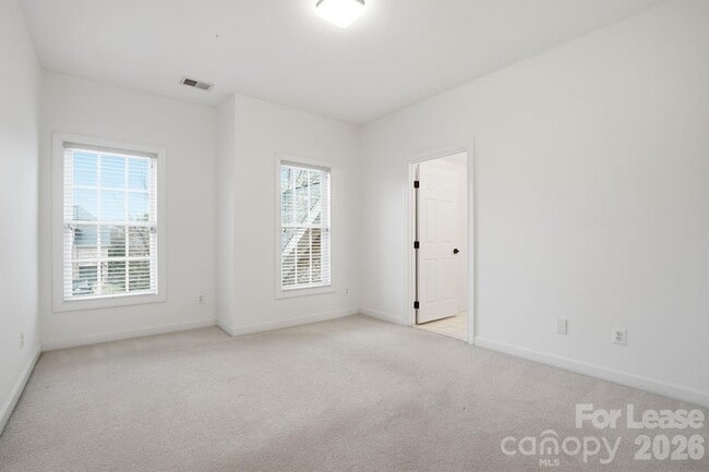 Building Photo - 1425 Bristol Pl Ct