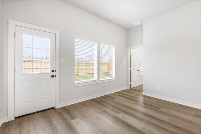 Building Photo - 6410 Bolinas Ct