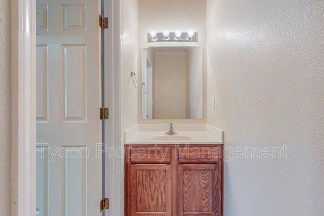 Building Photo - 9224 Ashfall Pl NW