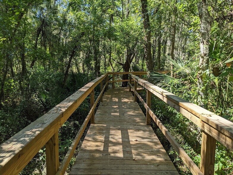 Cora C Harrison Trailhead - 201 W Vivian Dr