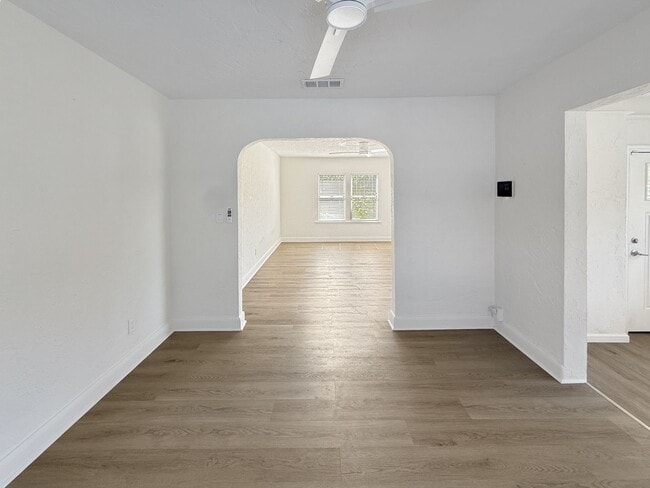 Building Photo - Recently Updated 3/2 with Pool and 2 Car Garage