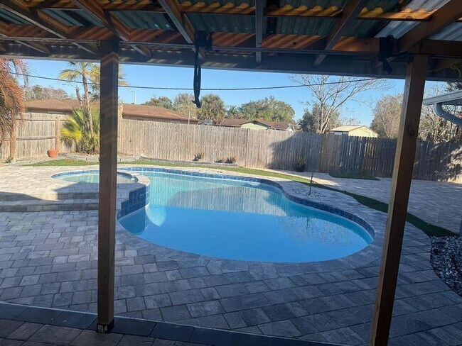 Building Photo - 8515 Peppercorn Dr