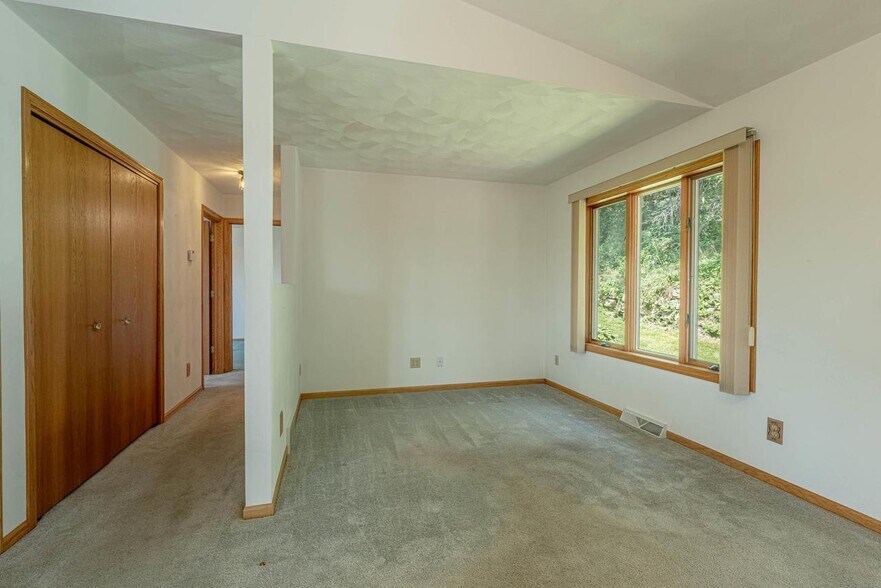 Dining Room - 100 Grossenbacher Ln