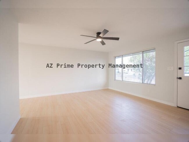 Building Photo - 3142 N 78th Dr