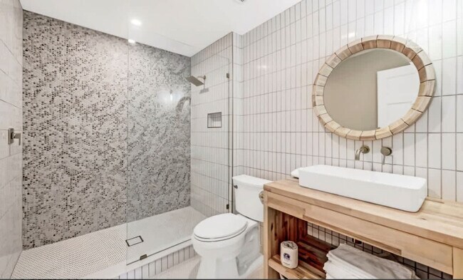 Building Photo - 2411 Avenue C