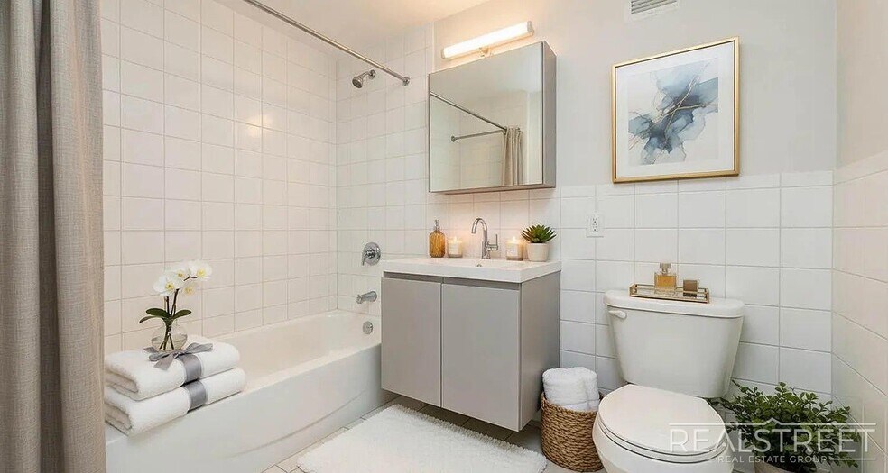 Building Photo - Bushwick Avenue