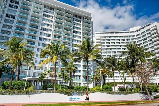 Building Photo - 1000 West Ave