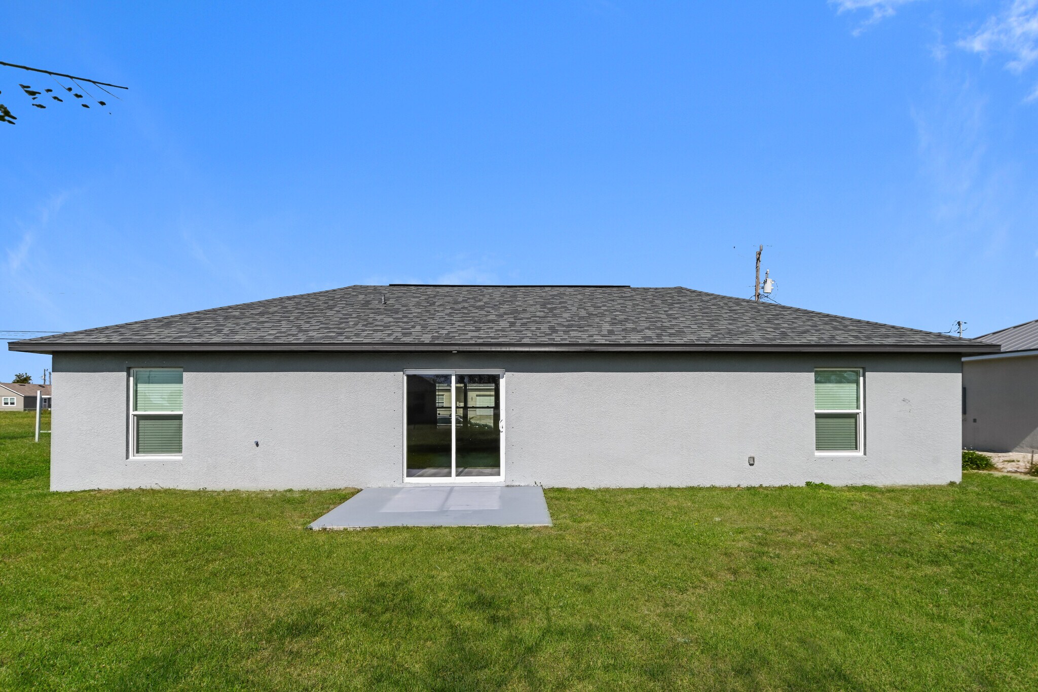 Building Photo - 106 NW 24th Terrace