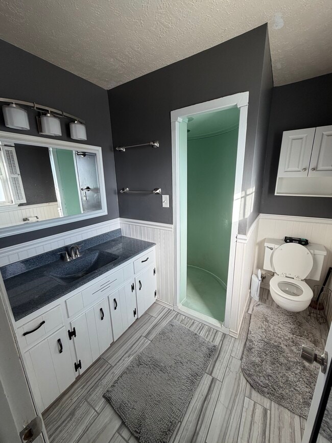 Building Photo - 1605 S 8th St