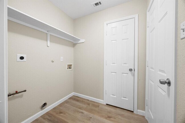 Building Photo - 109 Rosemary Cove