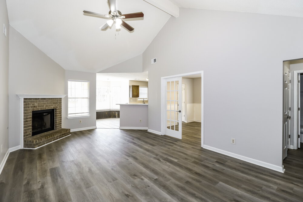 Building Photo - 6963 Naples Dr