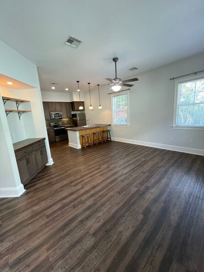 Building Photo - 2BD/2BA Uptown near Tulane