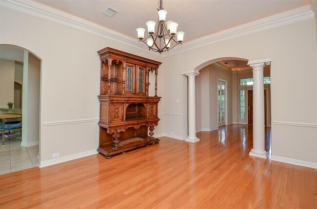 Building Photo - 7610 Breezeway Bend Ln