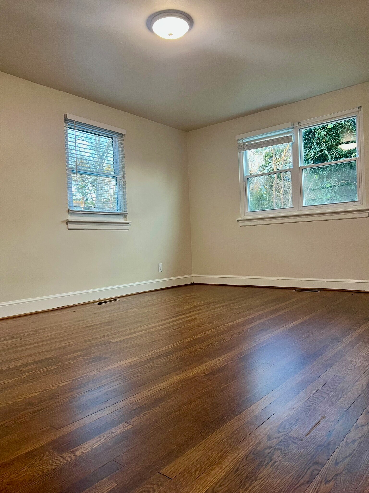 Building Photo - 3880 Peakland Pl