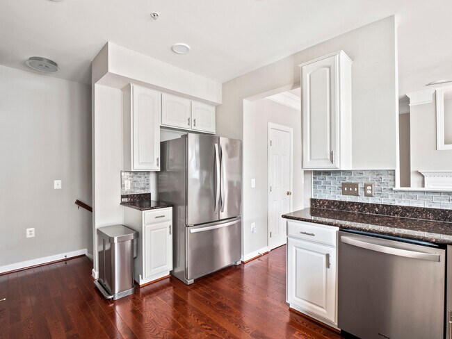 Building Photo - 2498 Curie Ct