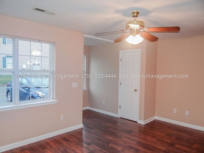 Building Photo - 503 Corey Cir