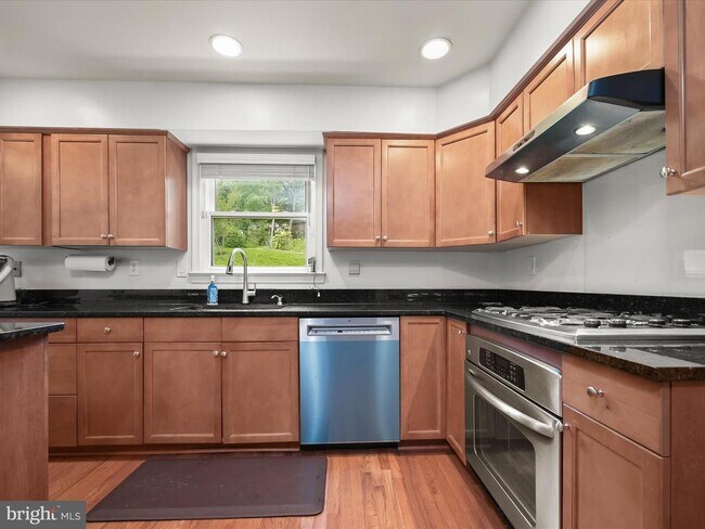 Building Photo - 7704 Zulima Ct