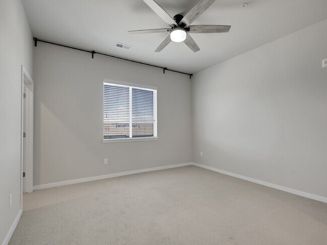 Building Photo - $1,995 - 2 Bed, 2 Bath Condo in Parker wit...