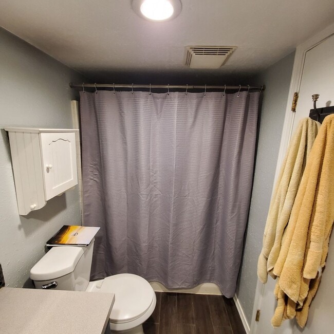 Building Photo - Pet Friendly 3 Bedroom with RV Parking, Close to Downtown Albany!