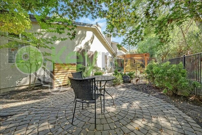 Building Photo - 4510 Pheasant Ln