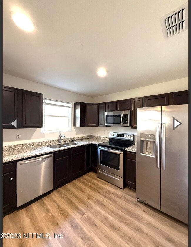 Building Photo - 3067 Harbison St