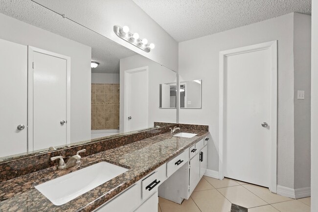 Building Photo - 4219 Prairie Meadow Dr