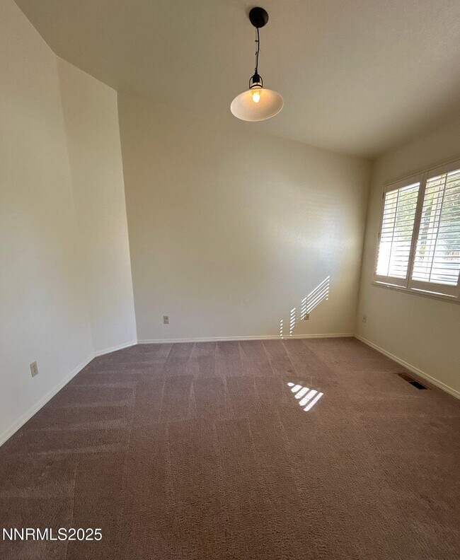Building Photo - 5390 Vinewood Cir