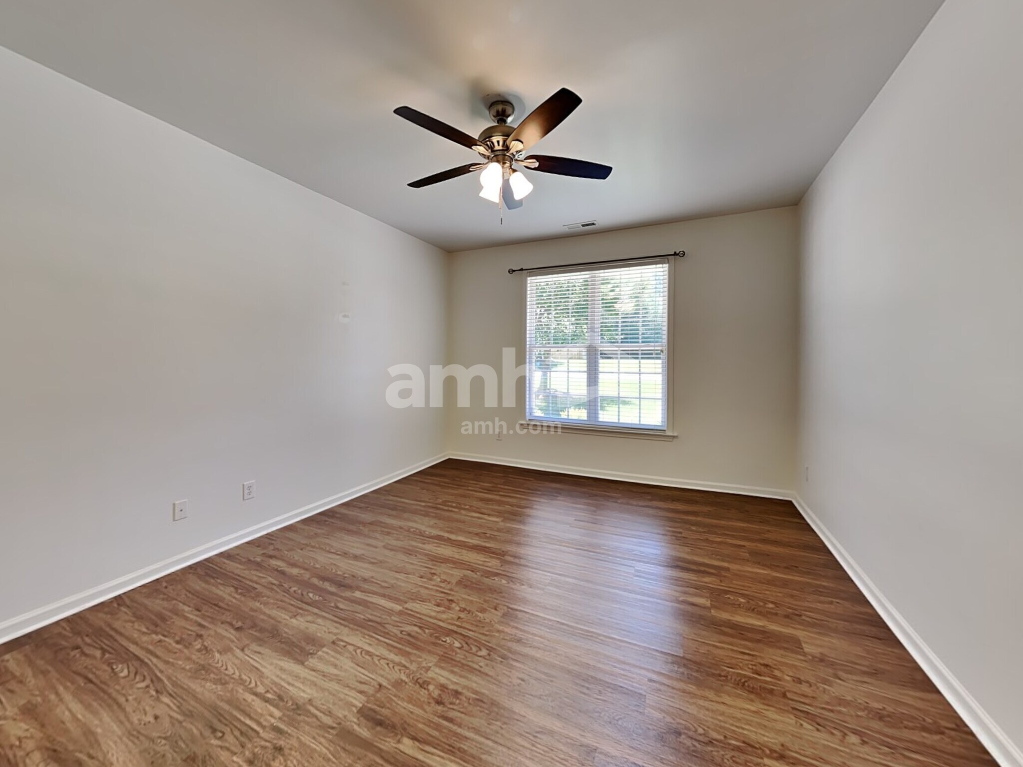 Building Photo - 145 Pearson Place