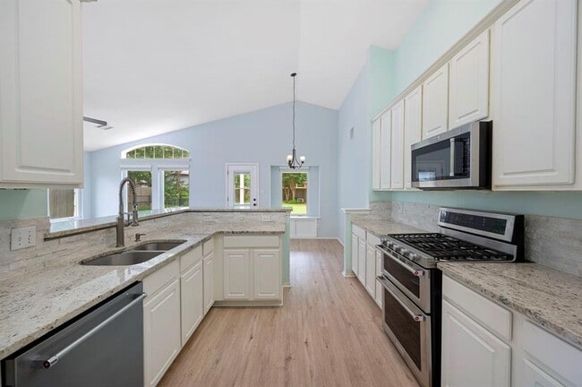 Building Photo - 903 Settlement Cove