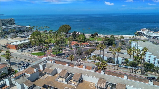 Building Photo - 230 S Catalina Ave